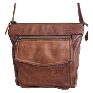 Elegant Tan Leather Women's Crossbody Bag